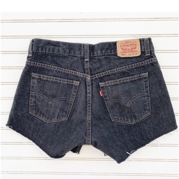 Levi's Black Jean Shorts Relaxed Fit - Picture 2 of 9